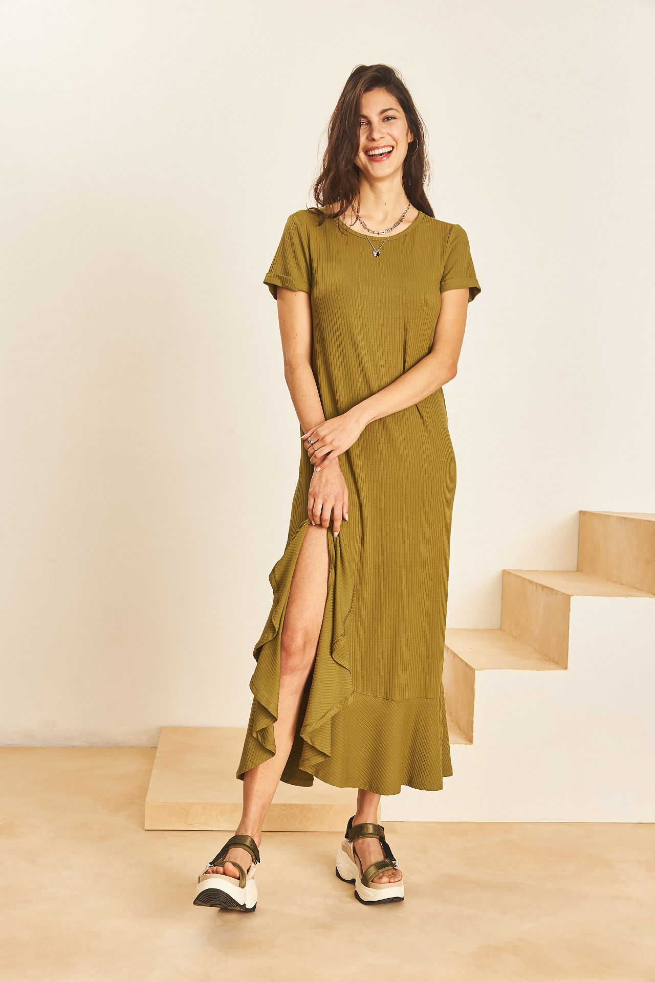 Colección - Vestidos y Monos de R$2.000,00 até R$2.999,00 – Movil