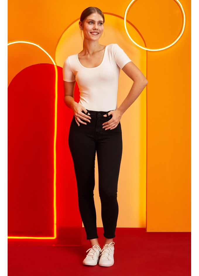 skinny-berlin-black-stormy-negro-38