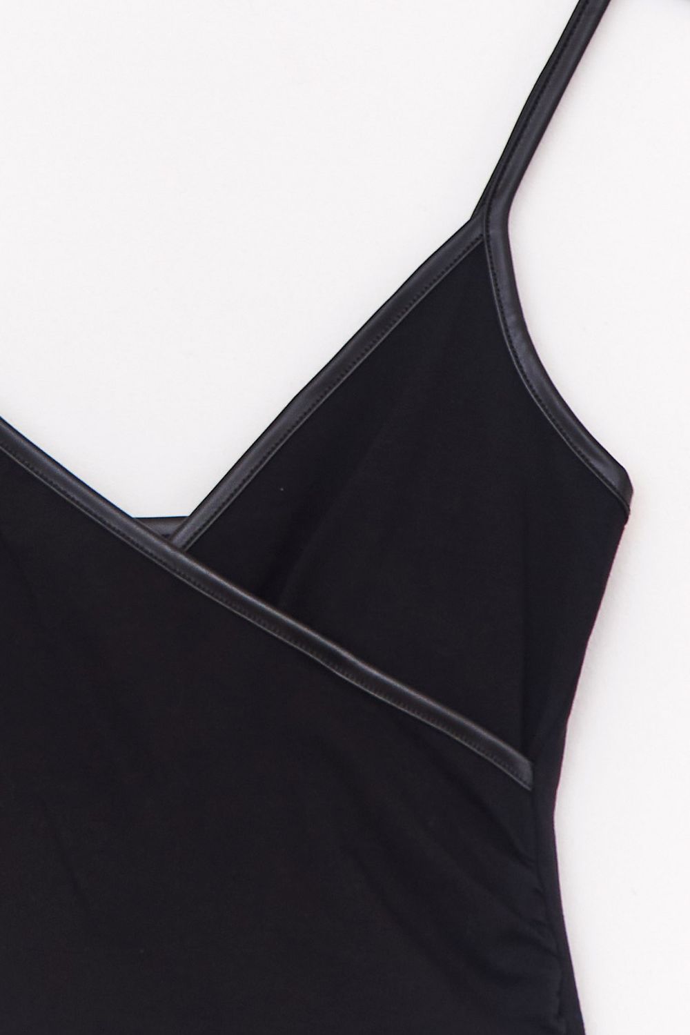 musculosa-agata-negro-46