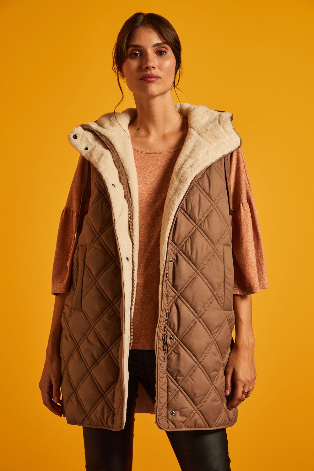 chaleco-cassie-marron-42