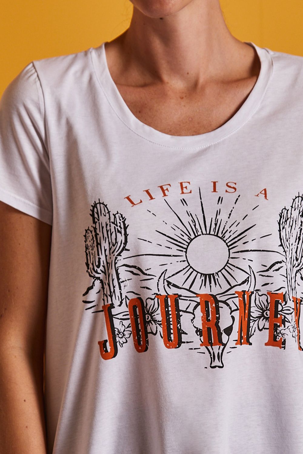 remera-neyli-blanco-40